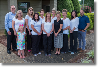 group picture of the staff of Erwin Dental